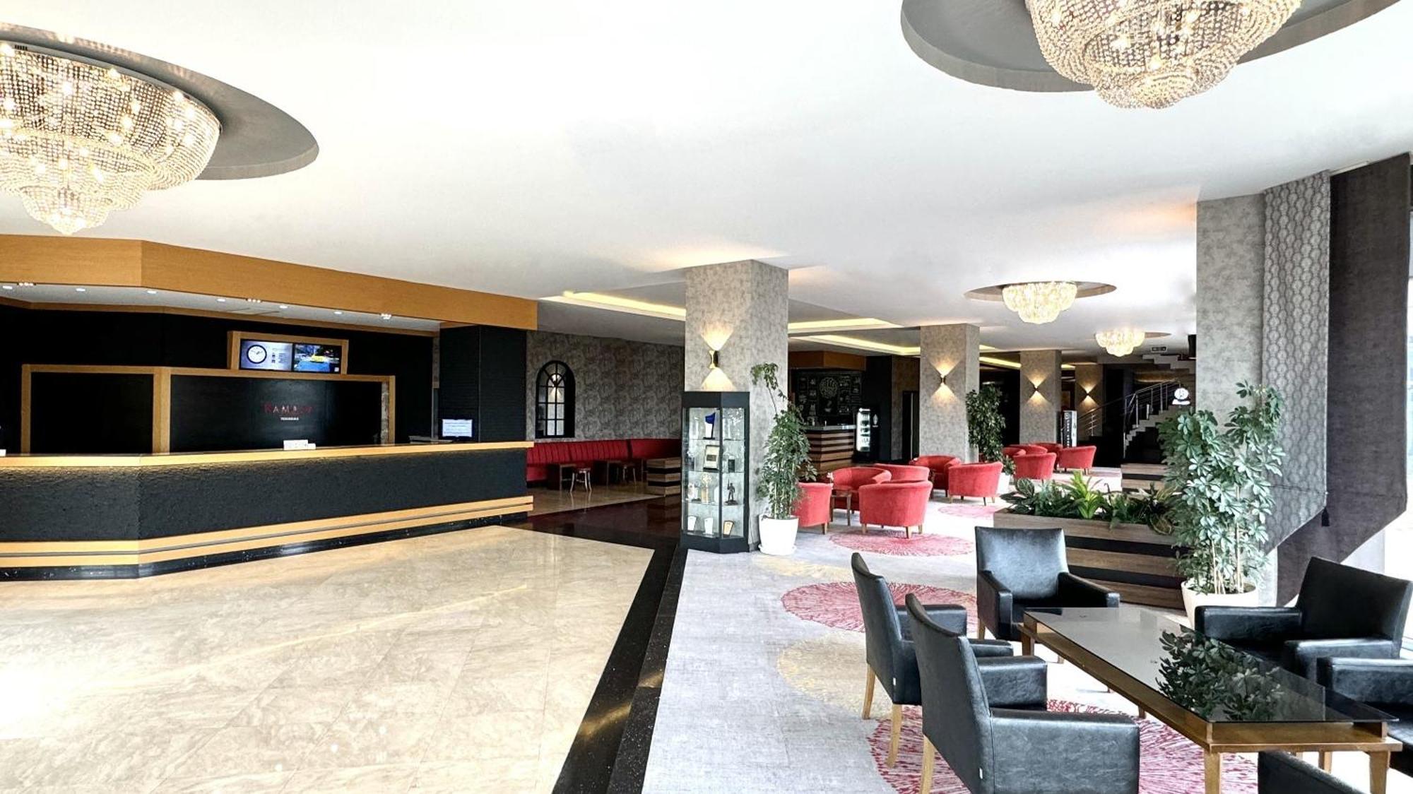 Ramada By Wyndham Отель 5*