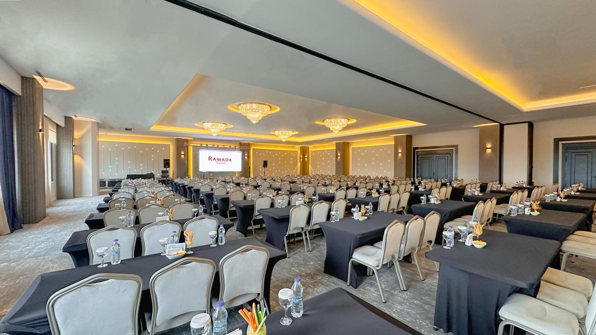 Ramada By Wyndham 5* Tekirdağ