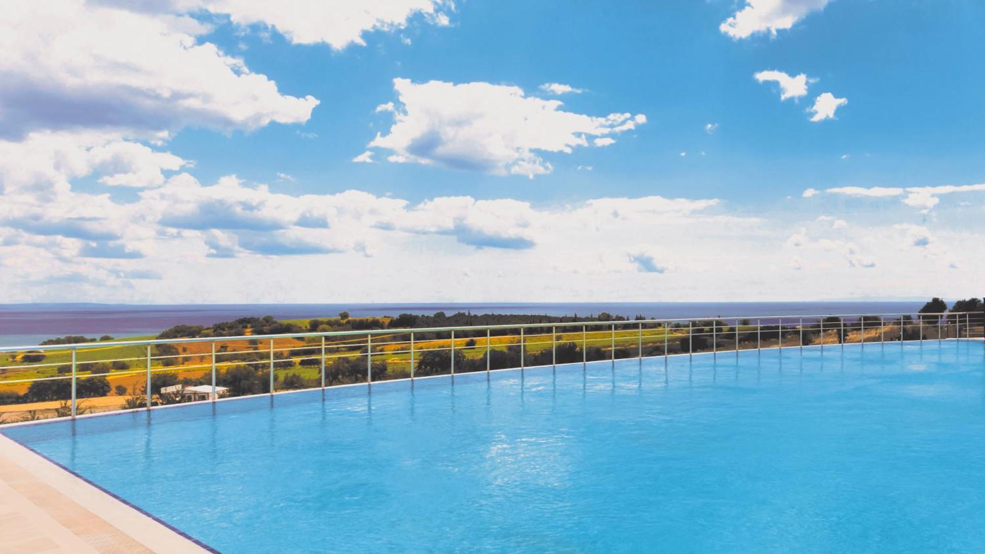 Ramada By Wyndham 5*